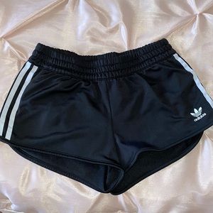 Adidas Black Shorts 🖤